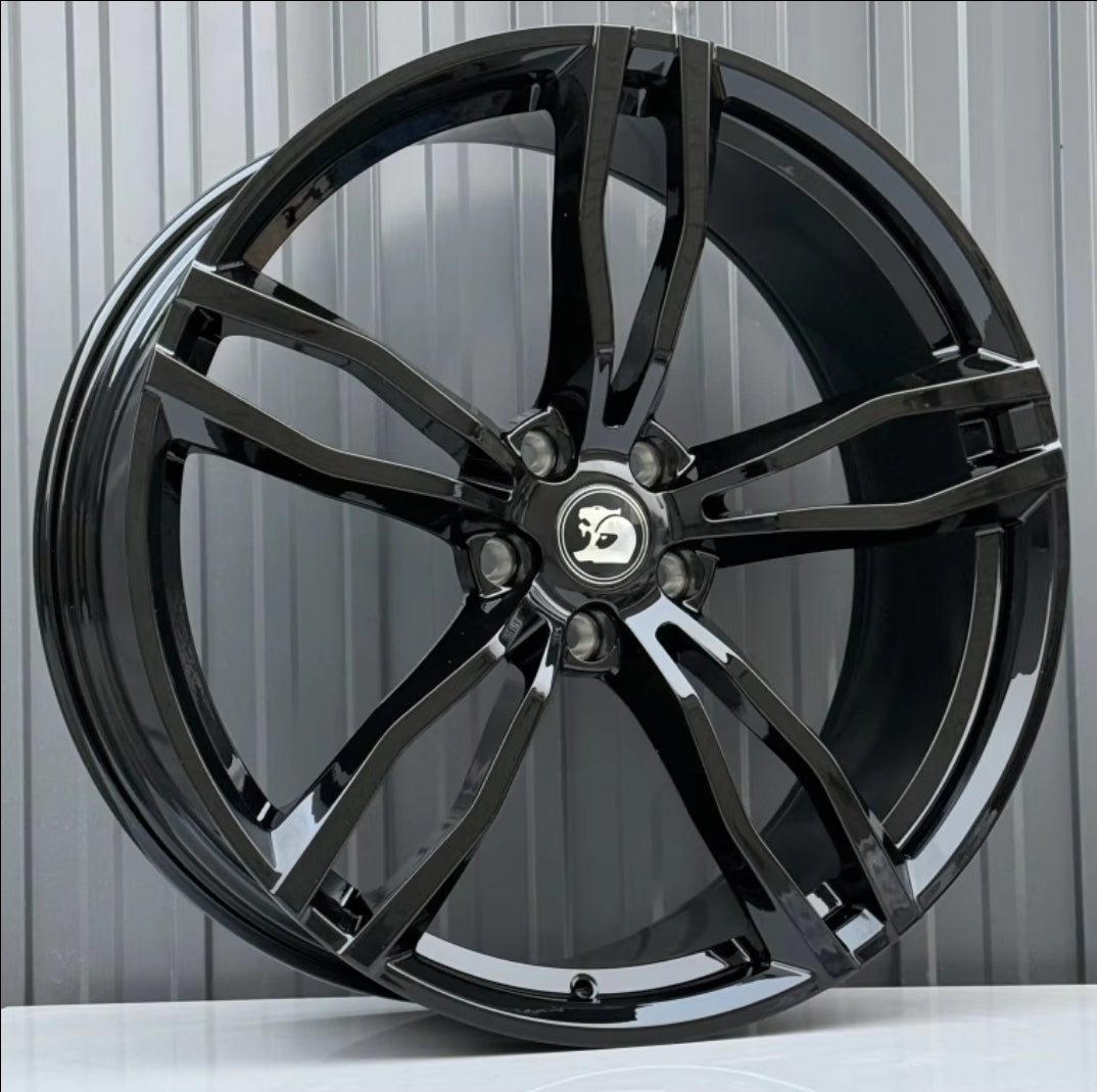 22" HSV Rapier wheels