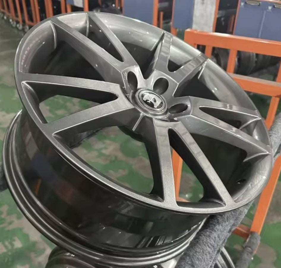 20" VZ HSV Forged wheels.